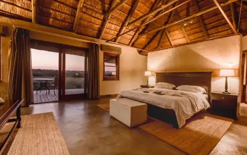 LUXURY SUITE DRESSING ROOM